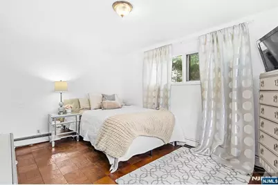 8 Halsey Lane, Closter, NJ 07624 - Photo 13