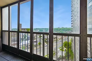 300 Winston Dr 923, Cliffside Park, NJ 07010 - Photo 21