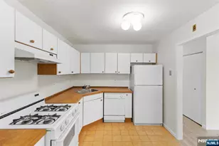 1150 River Road 4H, Edgewater, NJ 07020 - Photo 15