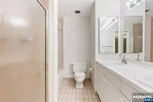 1150 River Road 4H, Edgewater, NJ 07020 - Photo 25