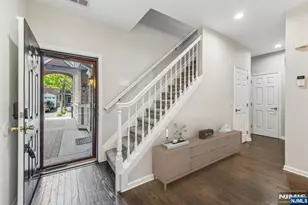 102 Abbie Ct, West New York, NJ 07093 - Photo 11