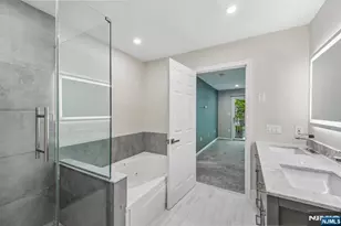 102 Abbie Ct, West New York, NJ 07093 - Photo 19