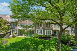 102 Abbie Ct, West New York, NJ 07093 - Photo 27