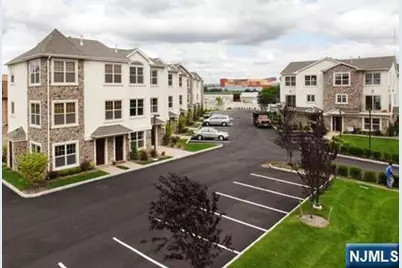1625 Paterson Plank Road 5 #5, Secaucus, NJ 07094 - Photo 5