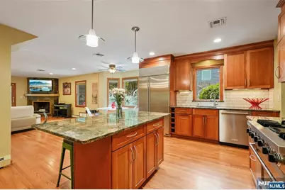 720 Maxwell Place, Ridgewood, NJ 07450 - Photo 7