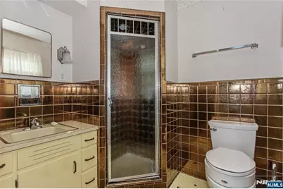557 Taunton Road, Wyckoff Township, NJ 07481 - Photo 21
