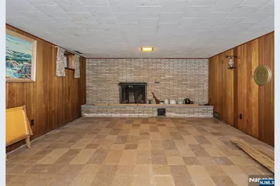 557 Taunton Road, Wyckoff Township, NJ 07481 - Photo 33