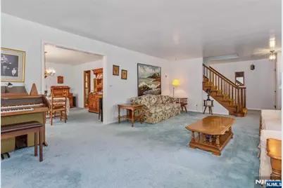 557 Taunton Road, Wyckoff Township, NJ 07481 - Photo 7