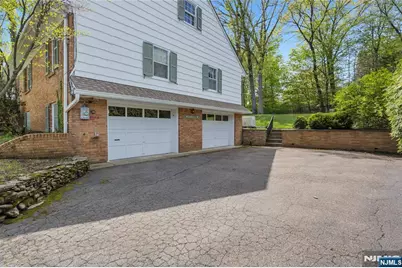 557 Taunton Road, Wyckoff Township, NJ 07481 - Photo 3