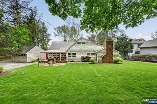 63 Alcott Rd, Mahwah, NJ 07430 - Photo 5
