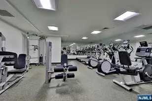 1111 Hudson Park 1111, Edgewater, NJ 07020 - Photo 17