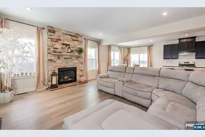 37 Esposito Lane, Roxbury Township, NJ 07850 - Photo 9