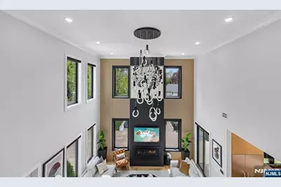 424 Ridgewood Avenue, Paramus, NJ 07652 - Photo 23
