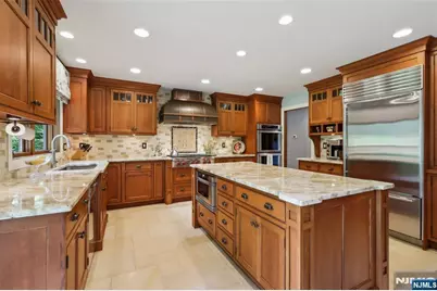 469 Hartung Drive, Wyckoff Township, NJ 07481 - Photo 17