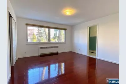 330 Westview Avenue, Fort Lee, NJ 07024 - Photo 13