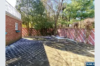 330 Westview Avenue, Fort Lee, NJ 07024 - Photo 9