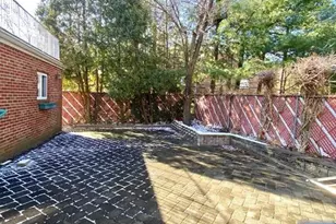 330 Westview Ave, Fort Lee, NJ 07024 - Photo 9