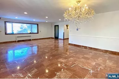 330 Westview Avenue, Fort Lee, NJ 07024 - Photo 3