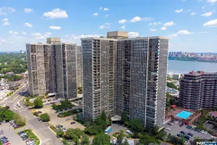 200 Winston Dr 2016, Cliffside Park, NJ 07010 - Photo 1