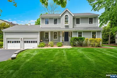 10 Carolina Place, Ridgewood, NJ 07450 - Photo 1