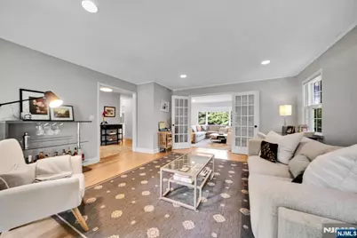 10 Carolina Place, Ridgewood, NJ 07450 - Photo 11