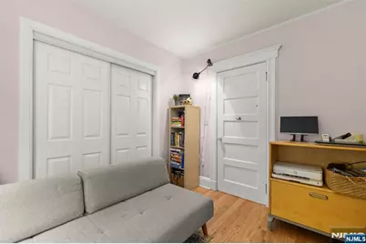 370 Undercliff Avenue, Edgewater, NJ 07020 - Photo 27