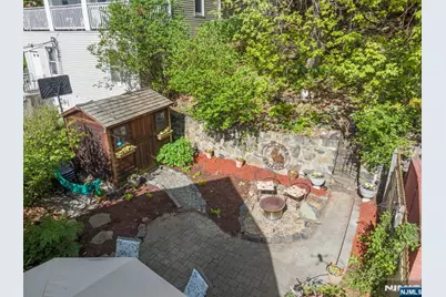 370 Undercliff Avenue, Edgewater, NJ 07020 - Photo 31