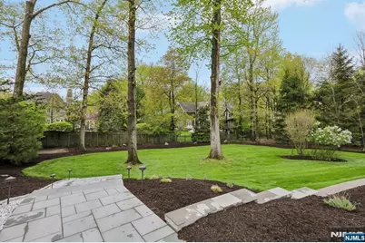 536 Illingworth Avenue, Englewood, NJ 07631 - Photo 11