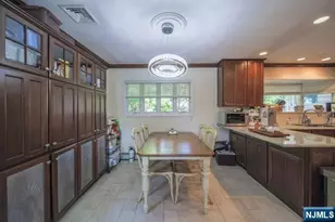 4 Mellon Ln, Tenafly, NJ 07670 - Photo 9