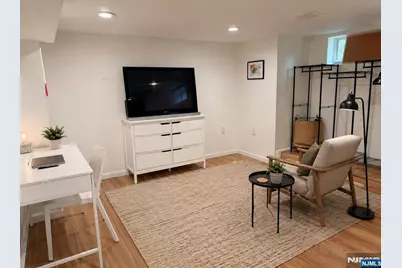 653 Ridgewood Avenue, Montclair, NJ 07043 - Photo 19