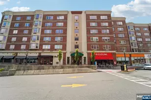 6210 City Pl, Edgewater, NJ 07020 - Photo 39