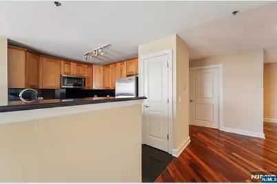 6210 City Place, Edgewater, NJ 07020 - Photo 13