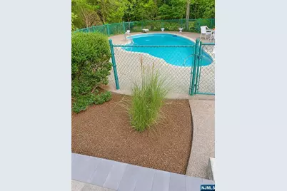1 Lyons Place, Westwood, NJ 07675 - Photo 9