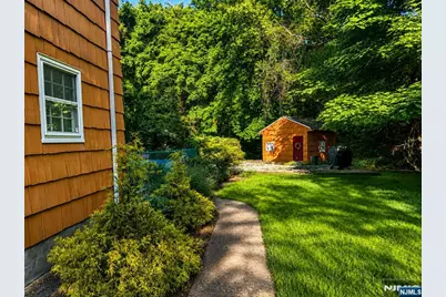 1 Lyons Place, Westwood, NJ 07675 - Photo 3