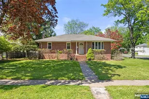 38 Carlson Ct, Closter, NJ 07624 - Photo 1