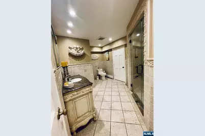 317 Rock Ridge Court, Franklin Lakes, NJ 07417 - Photo 35