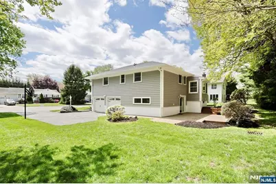 800 Glenside Court, Oradell, NJ 07649 - Photo 37