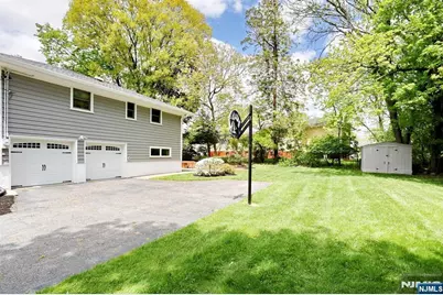 800 Glenside Court, Oradell, NJ 07649 - Photo 35