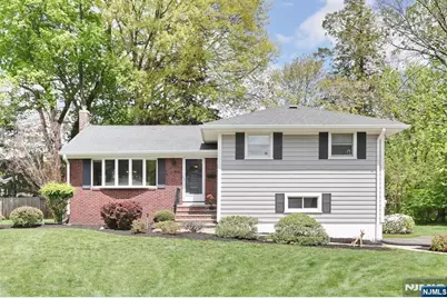 800 Glenside Court, Oradell, NJ 07649 - Photo 3