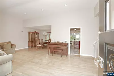 800 Glenside Court, Oradell, NJ 07649 - Photo 5