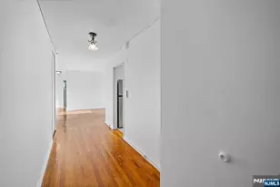 420 Park 3F, Fort Lee, NJ 07024 - Photo 5
