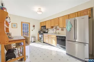 68 Colgate Ave, Paramus, NJ 07652 - Photo 7