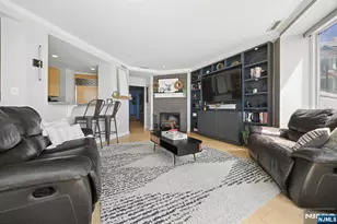 600 Harbor Blvd 870, Weehawken, NJ 07086 - Photo 3