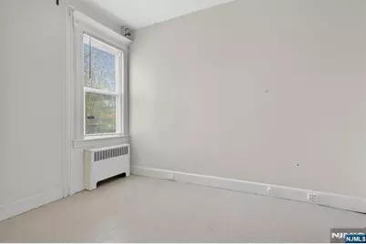 176 Boyd Avenue, Jersey City, NJ 07304 - Photo 17