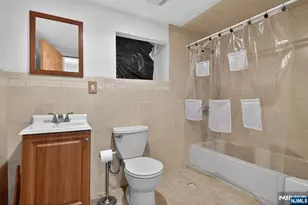 176 Boyd Ave, Jersey City, NJ 07304 - Photo 39