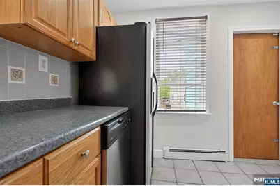 176 Boyd Avenue, Jersey City, NJ 07304 - Photo 33