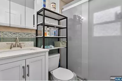 176 Boyd Avenue, Jersey City, NJ 07304 - Photo 29
