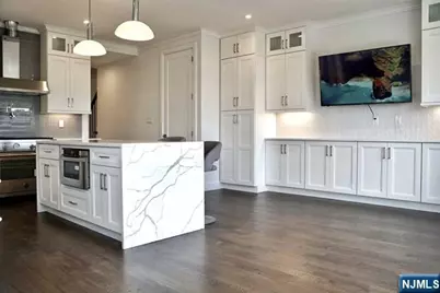 1517 13th Street A #A, Fort Lee, NJ 07024 - Photo 5