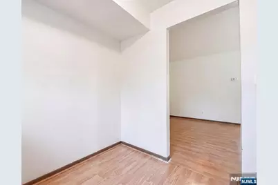 125 Hickory Avenue B #B, Tenafly, NJ 07670 - Photo 15