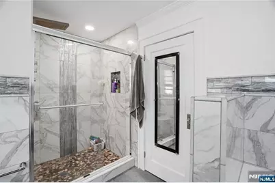 351 Griggs Avenue, Teaneck Township, NJ 07666 - Photo 13
